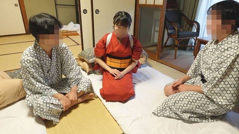 FC2-PPV-4747786 สาวผมสั้นหุ่นฟิตโดนรุม