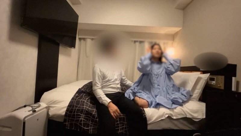 FC2-PPV-4787228 สาวผมสั้นหุ่นดีร้องลั่น