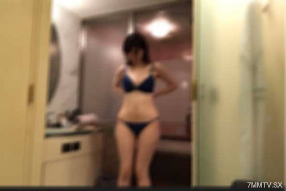 FC2-PPV-4791280 สาวผมบลอนด์เย็ดป่า