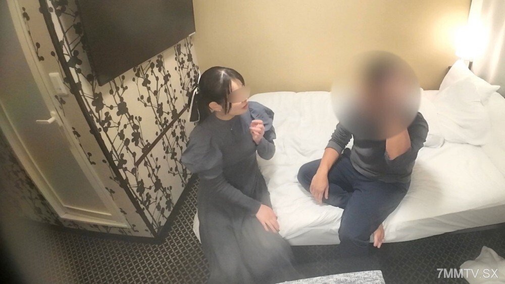 FC2-PPV-4793185 สาวออฟฟิศ โดนเย็ดลับหลัง