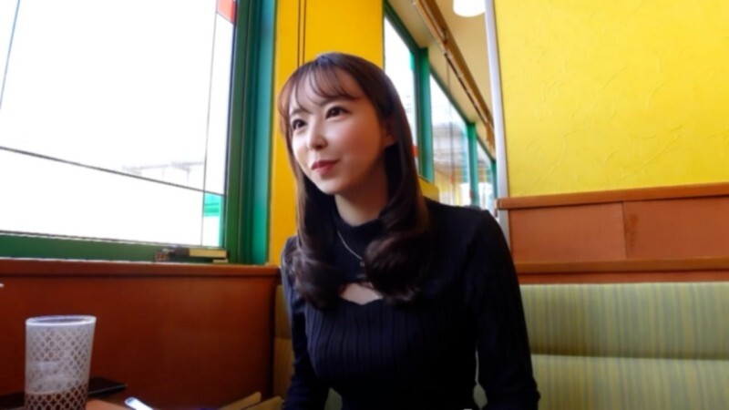 FC2-PPV-4793998 สาวน่ารักรูเล็กแน่น